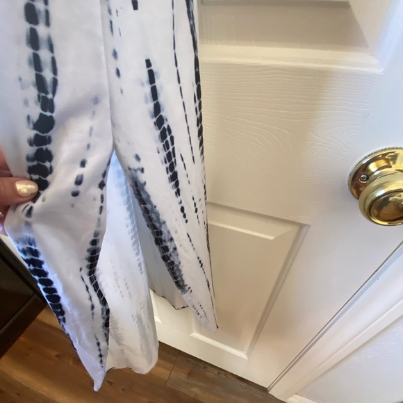 NWT tie dye maxi dress. Size S/M. Pockets. - Picture 8 of 9